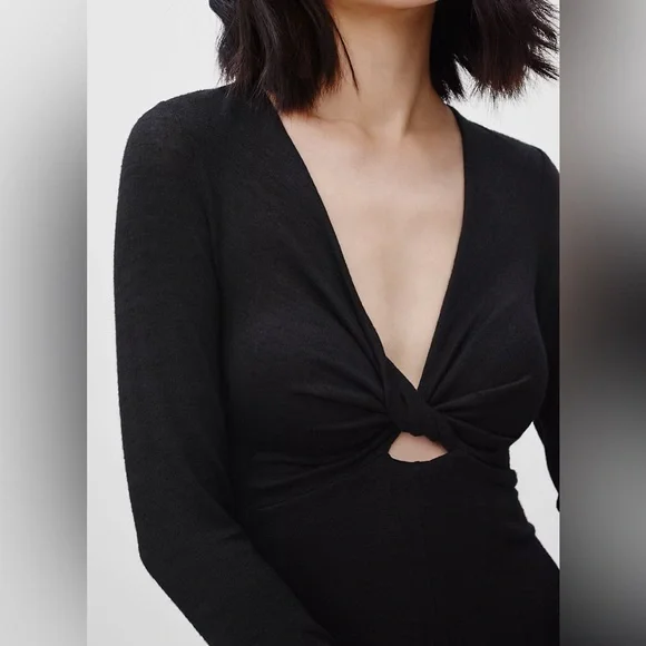 Aritzia Wilfred Free Paige Twist Front Longsleeve Dress in Cardamon NWT - Picture 4 of 15